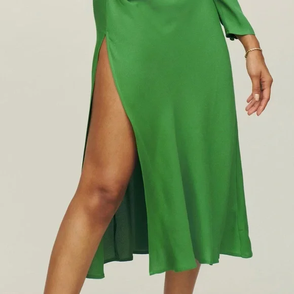 💚 Reformation, Kelly Green Freda Ruched Midi Dress - Picture 9 of 16